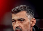 爱游戏网页版登录入口-AC米兰主帅战术失误暴露，队内气氛沉重