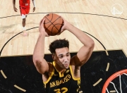 爱游戏官网入口-勇士队球员鲍曼出色发挥带领球队取胜