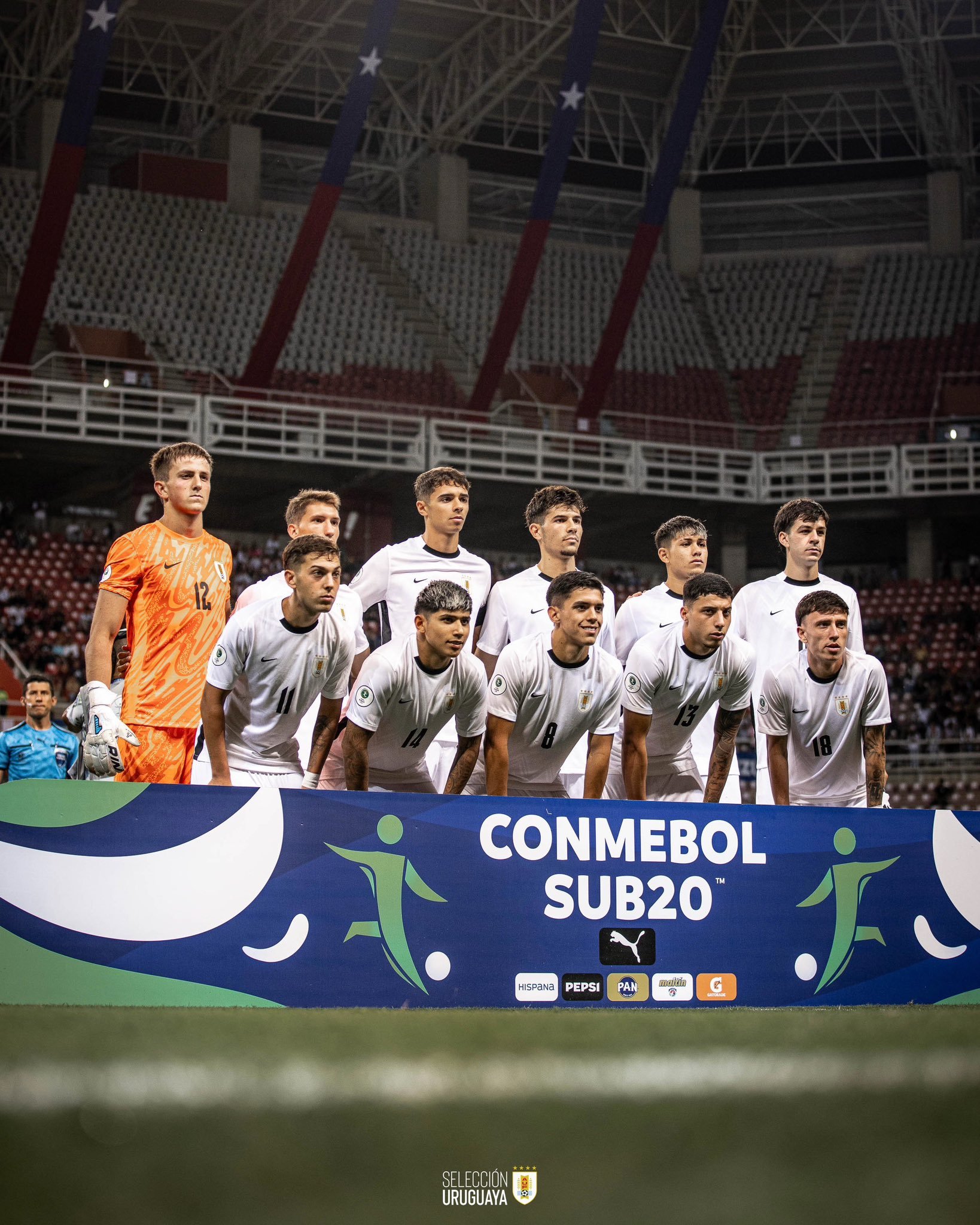 乌拉圭球员转投亚洲联赛引发热议