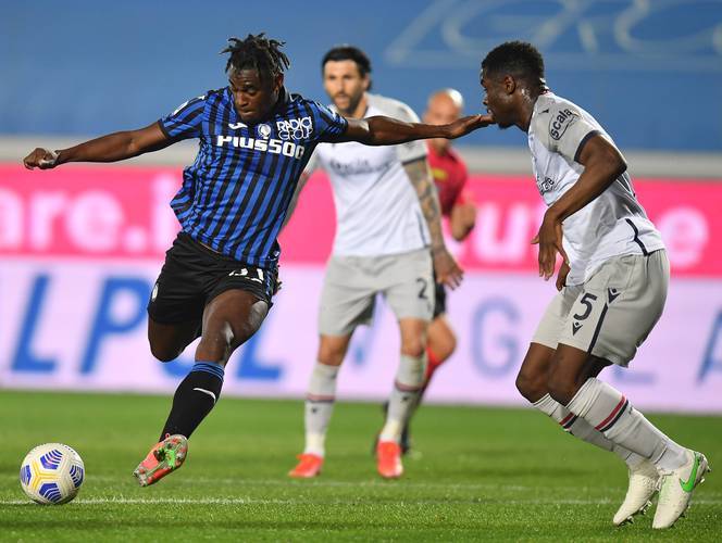 比利亚雷亚尔主场惨败，艰难处境