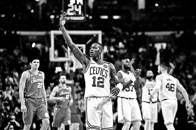 包含美洲新秀球员崛起成为焦点,表现抢眼的词条 包含美洲新秀球员崛起成为焦点,表现抢眼的词条