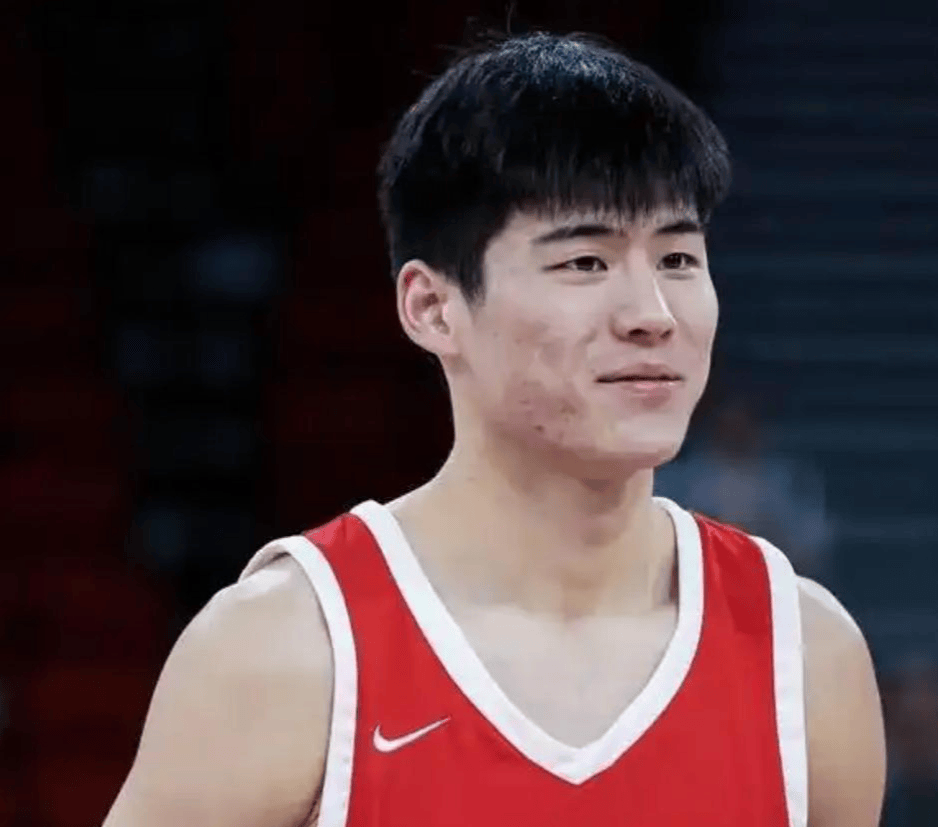 包含嘉兴兴业队员在比赛中展现出优异状态的词条