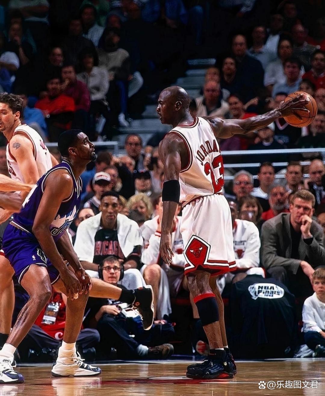 篮球传奇故事：迈克尔-乔丹回忆职业生涯最精彩瞬间的简单介绍
