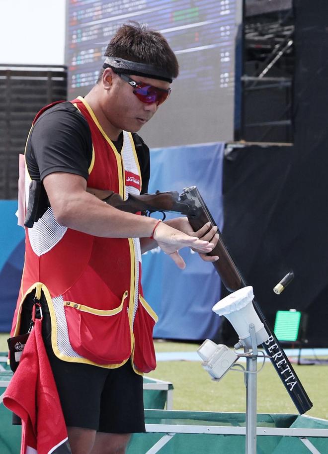 中国选手夺得射击银牌,表现出色 中国选手夺得射击银牌,表现出色