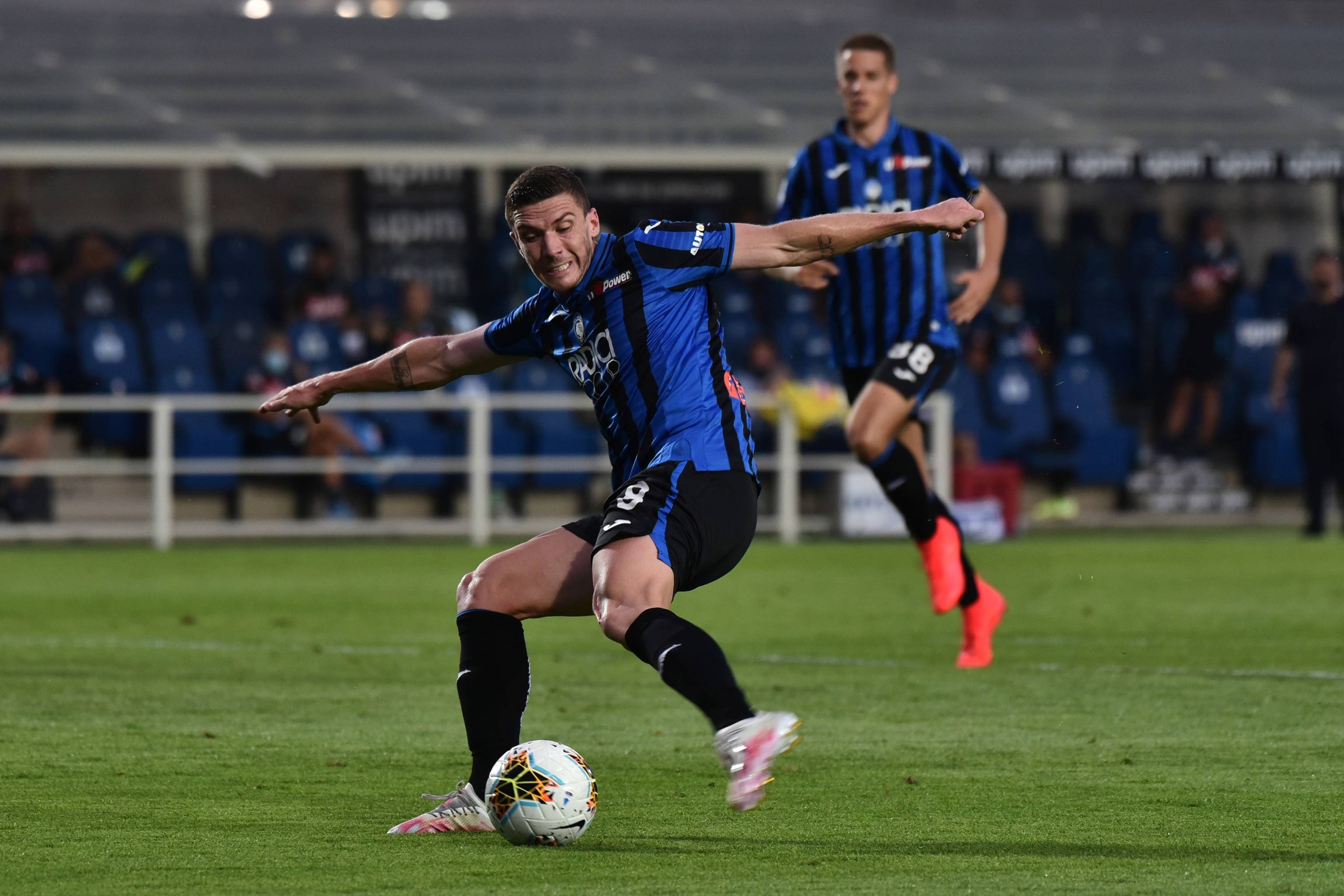 亚特兰大半场领先错失胜利,意甲前四岌岌可危的简单介绍 亚特兰大半场领先错失胜利,意甲前四岌岌可危的简单介绍