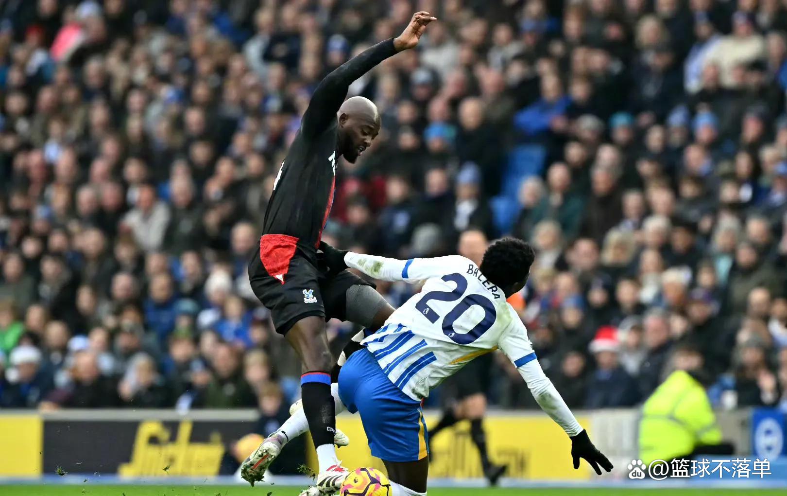 布莱顿深陷降级区，球员伤病不断，球队改变战术备战未来赛事