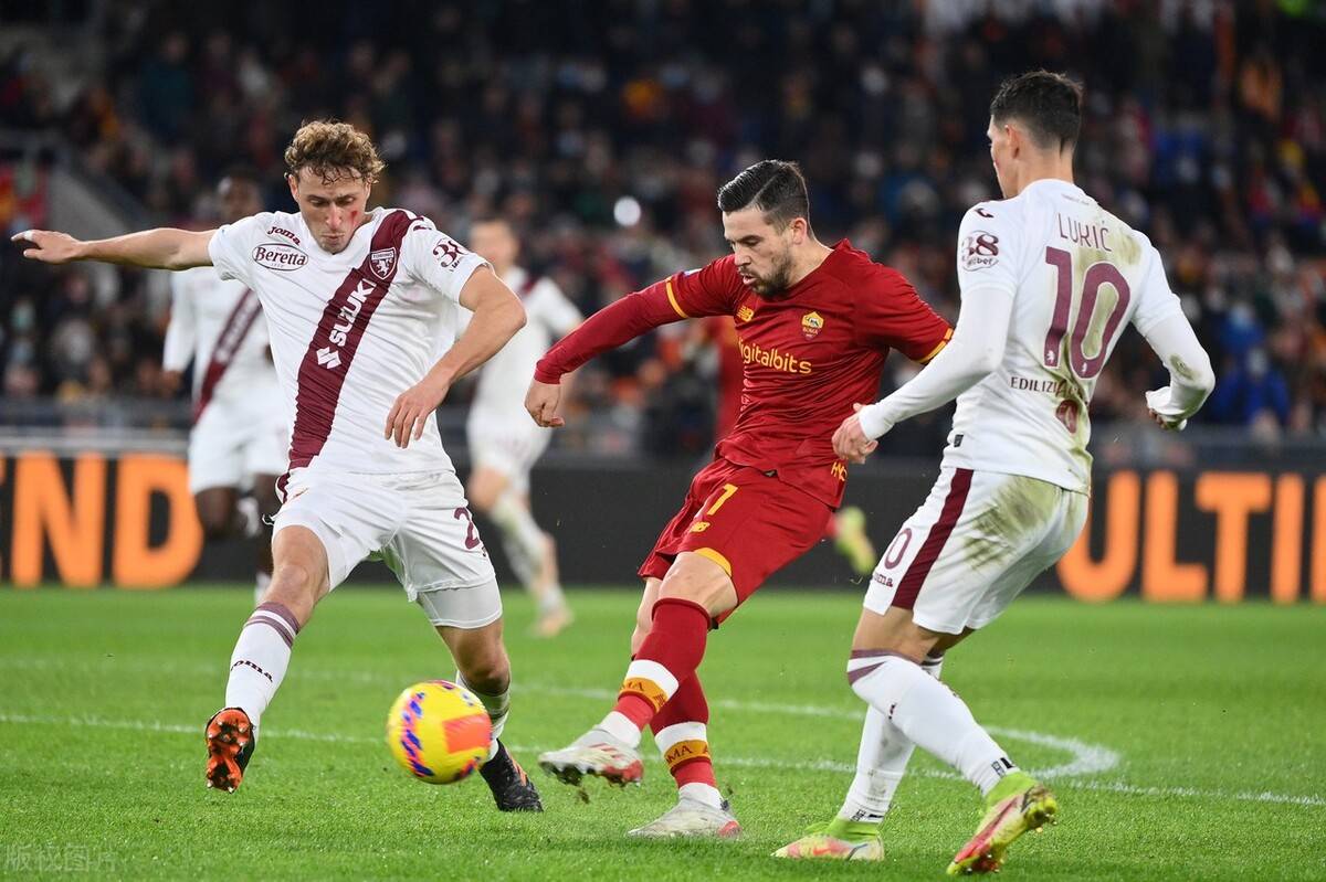 关于斯佩齐亚客场战平都灵，保级压力不减的信息