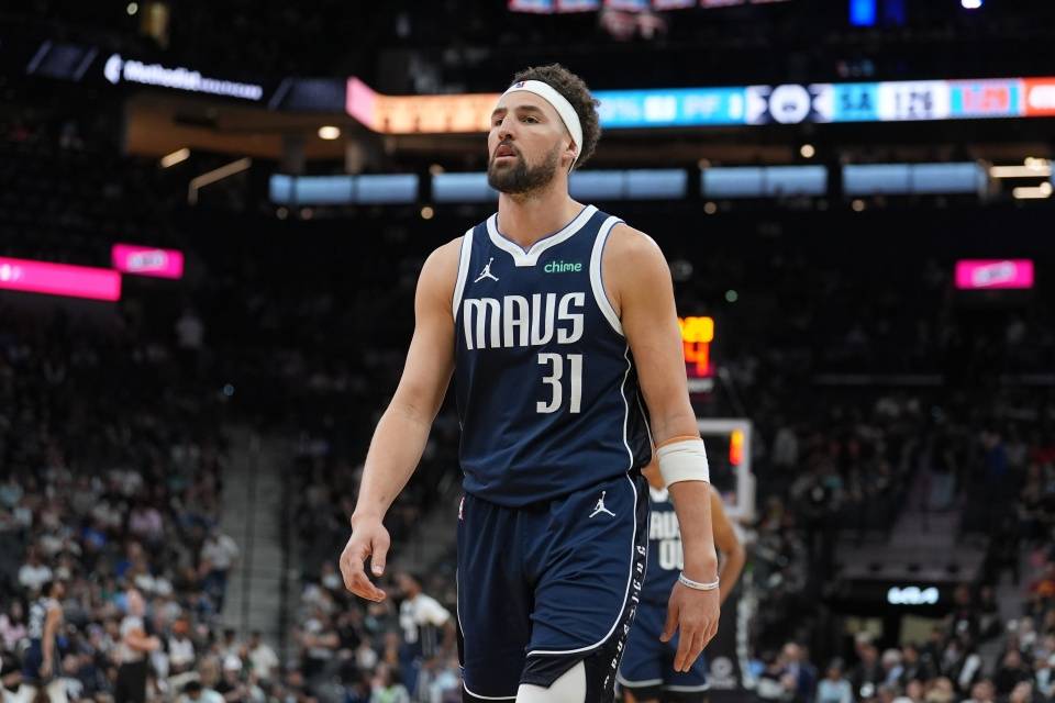 包含独行侠全队战术失误,失利导致赛季战绩下滑的词条 包含独行侠全队战术失误,失利导致赛季战绩下滑的词条