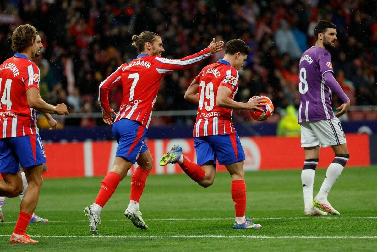 塞维利亚客场大胜巴拉多利德，暂时超越巴塞罗那排名联赛第三的简单介绍