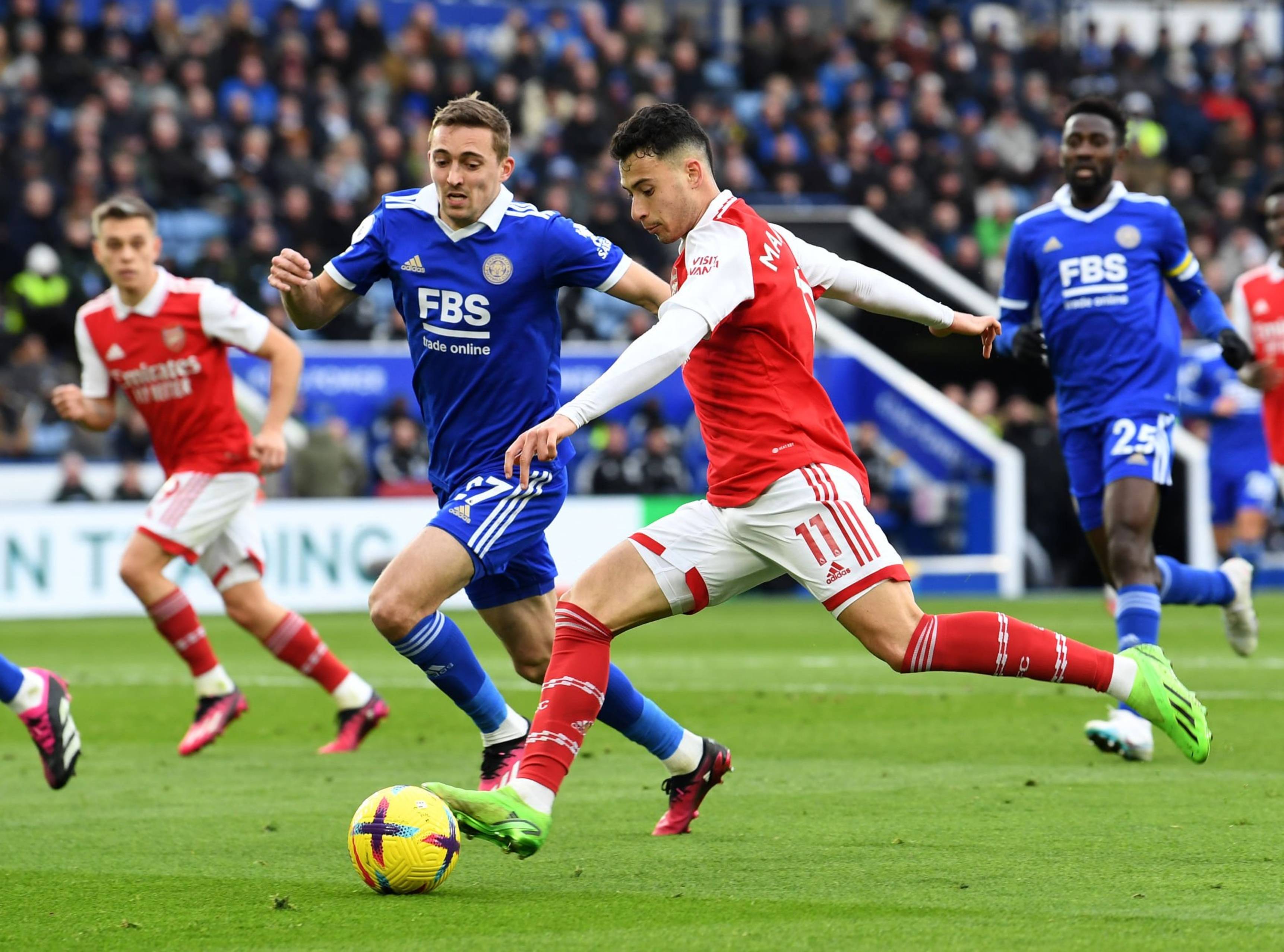 足球场上的精彩瞬间不容错过 足球场上的精彩瞬间不容错过