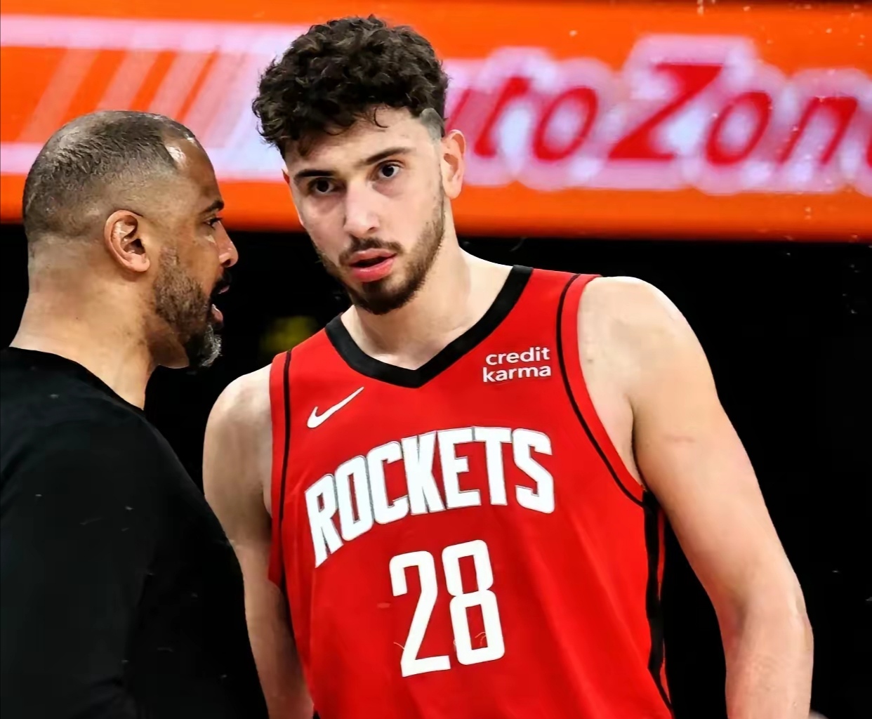 篮网惨败火箭遭遇三连败