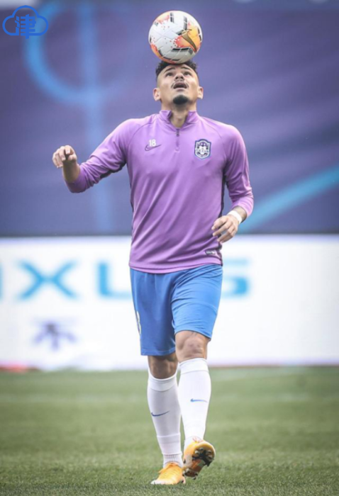 泰达力抗建业，看他们如何较量赛场！的简单介绍