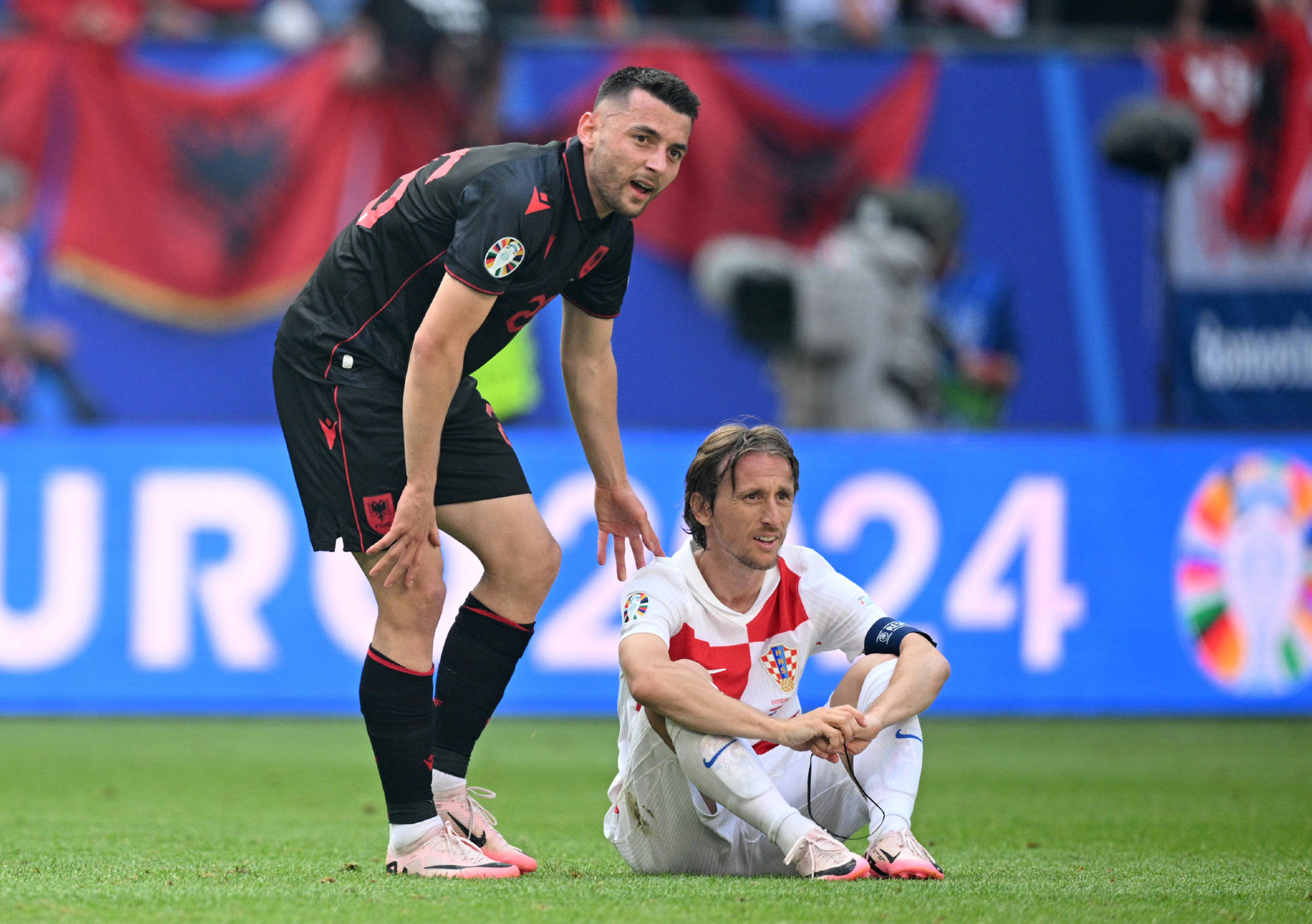 德国队豪取两连胜，势如破竹的简单介绍