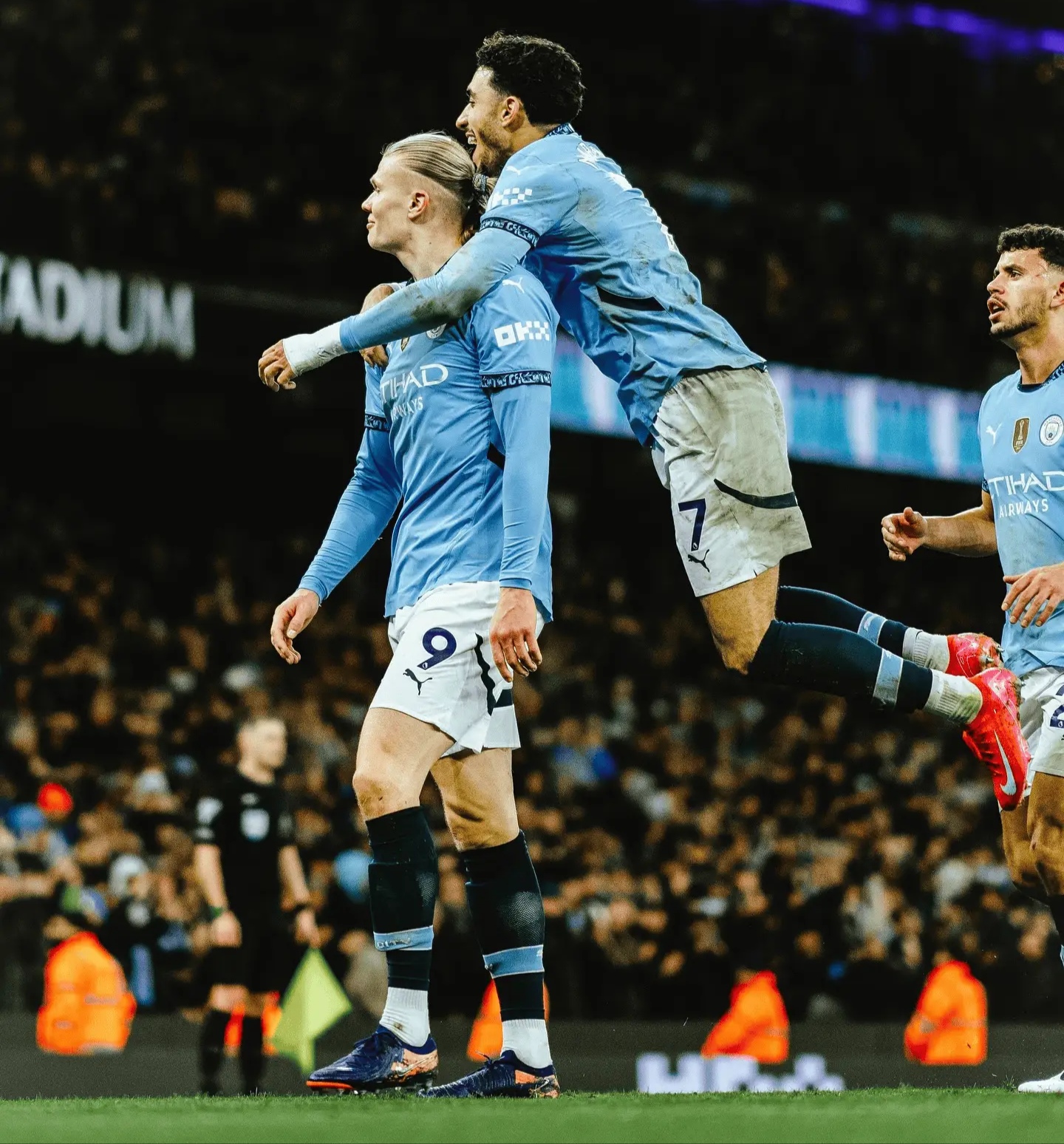 曼城主场对决期待一场精彩对抗