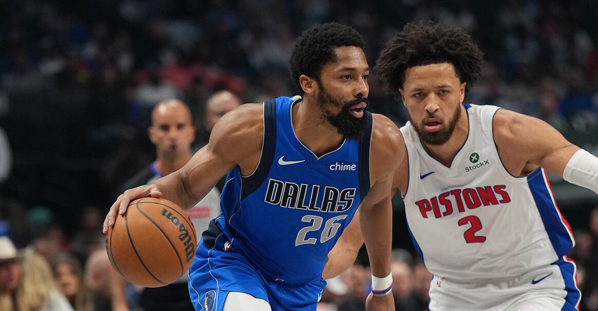 关于独行侠力克活塞，取得重要胜利的信息