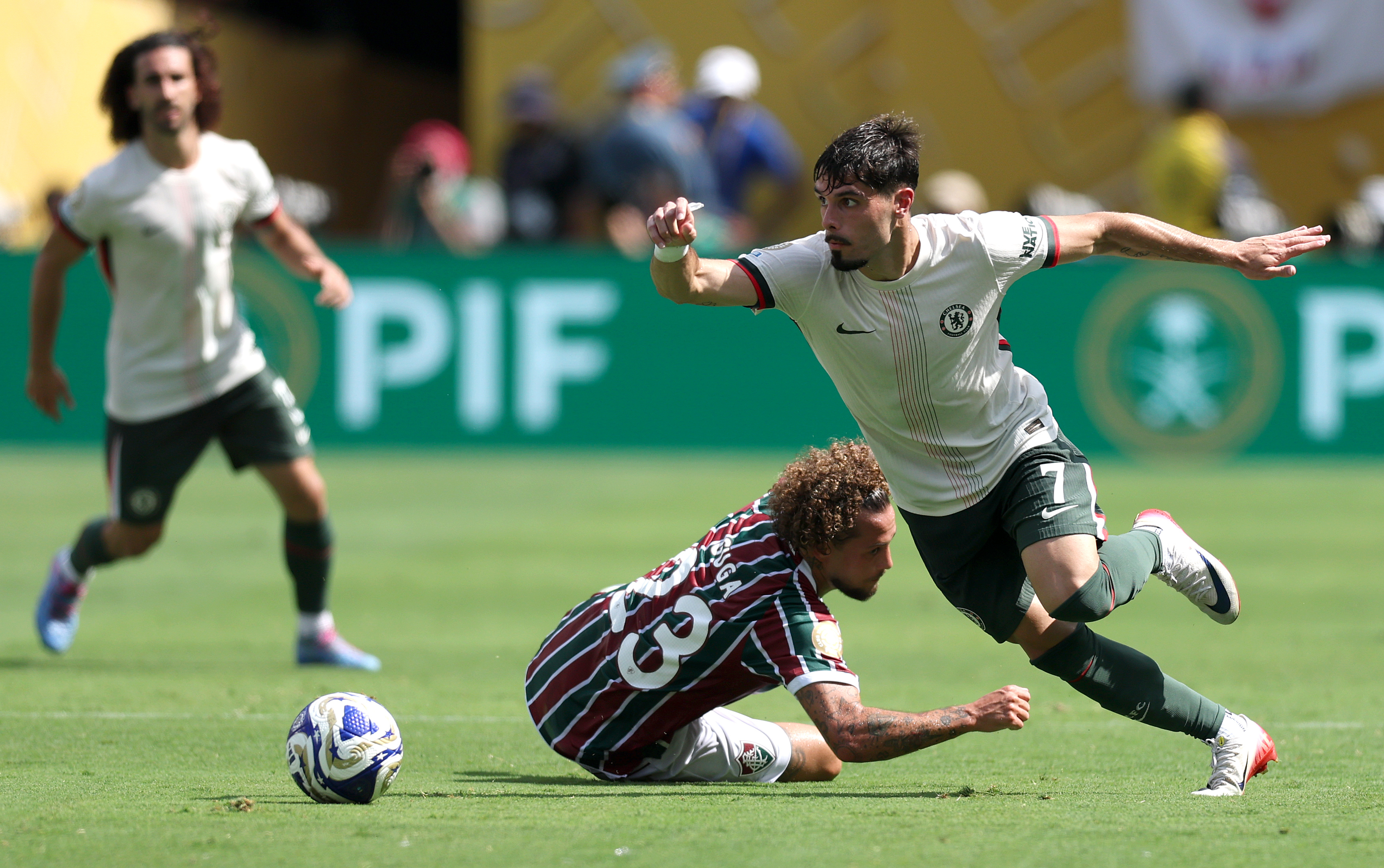 切尔西取胜晋级，小组第一晋级！