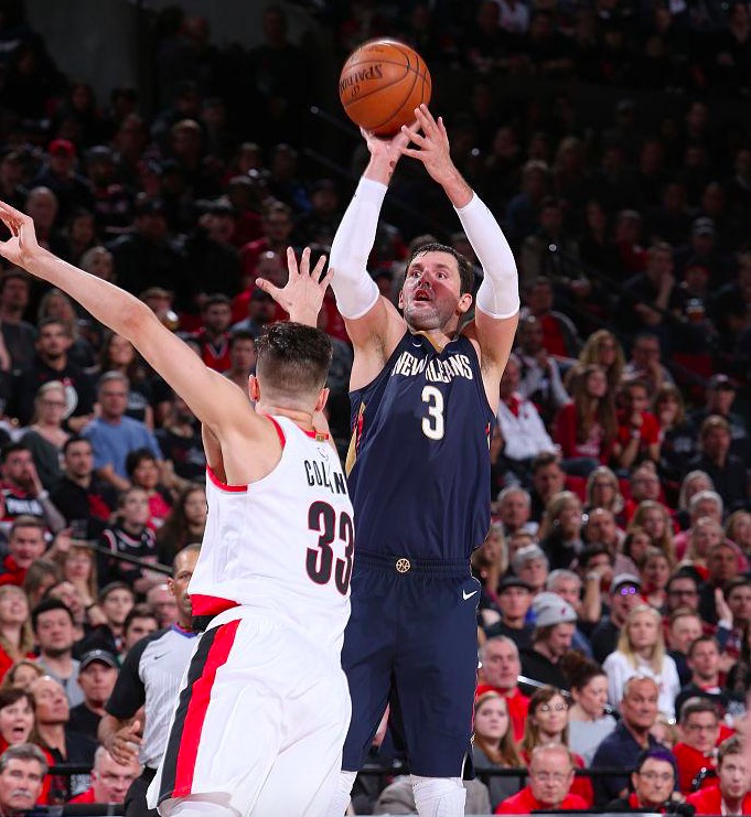 卫冕冠军新奥尔良鹈鹕磨砺技术的简单介绍